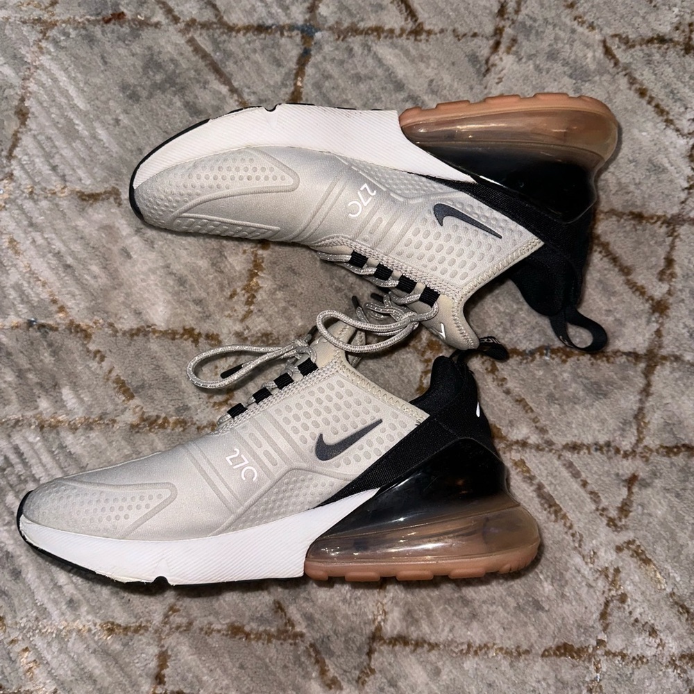 Nike Max Air 270